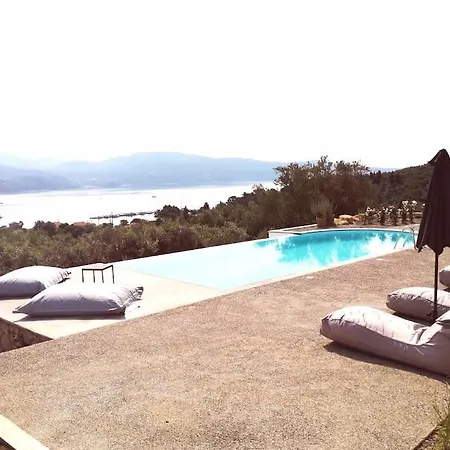 Lägenhet Laura_sea View Apartment_1 With Swimming Pool